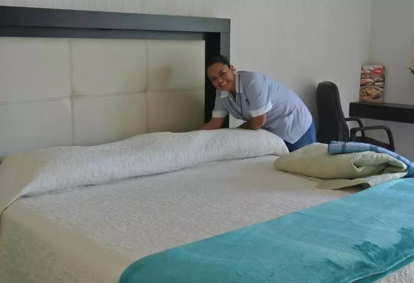 Parque Inn Hotel & Suites