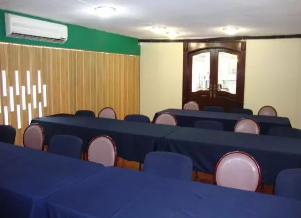 Parque Inn Hotel & Suites