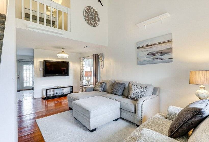 Dover Home 2 Mi To Delaware State University!