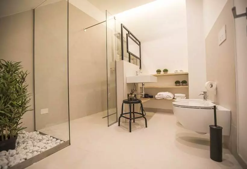 Hotelli Albergo Diffuso Dimora Rossi Suite B&b