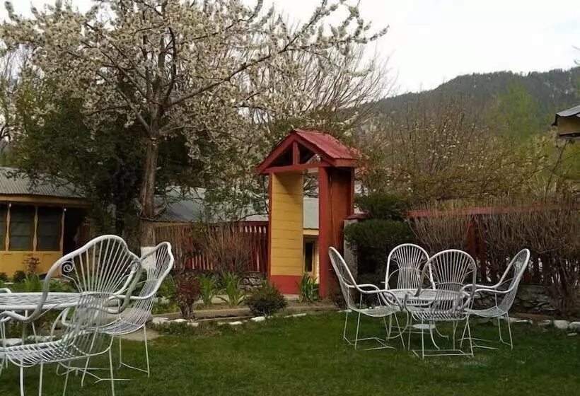 هتل Foreigner Tourist Inn