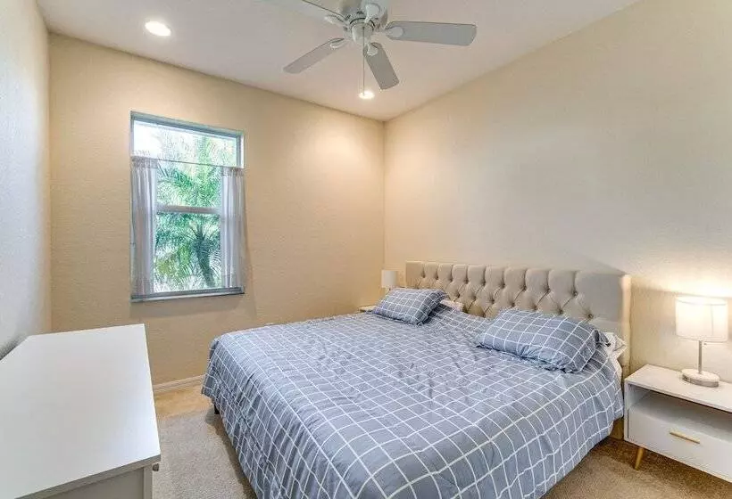 Waterfront Port Charlotte Home 5 Mi To Beach!