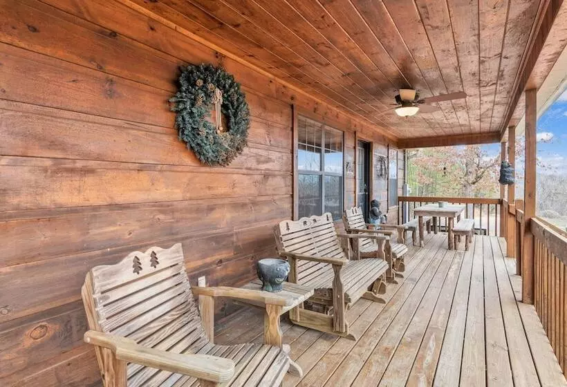 Cabin In The Woods W/ Hot Tub & Games!