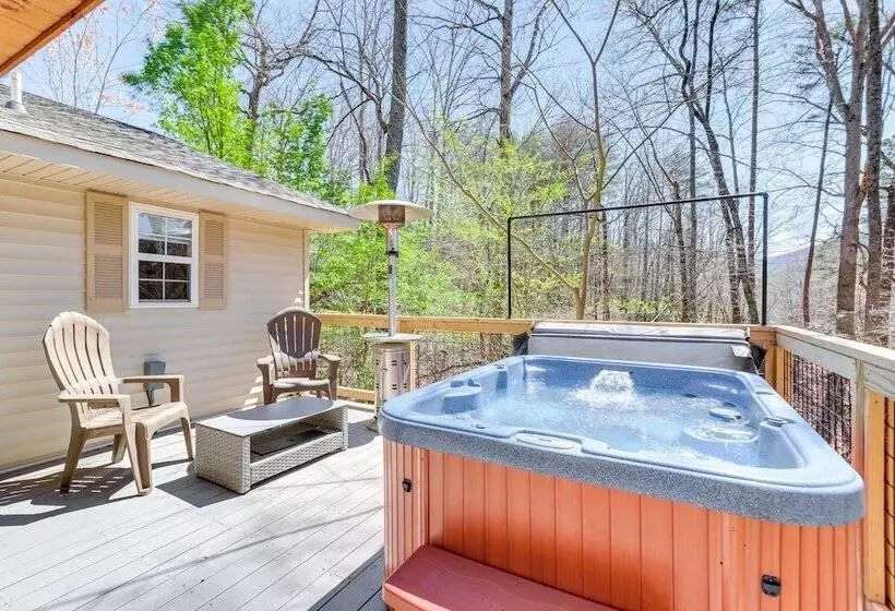 Blue Ridge Haven Near Hiking, Tubing & Kayaking!