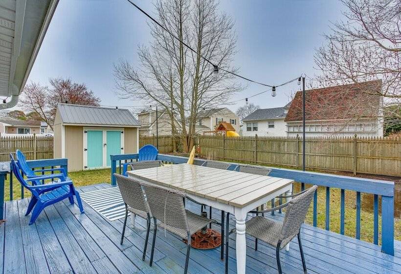 Cape May Home W/ Deck ~ 2 Mi To Beach!