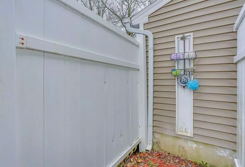 Cape May Home W/ Deck ~ 2 Mi To Beach!