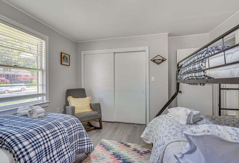 Charming Hanahan Home: 10 Mi To Charleston!