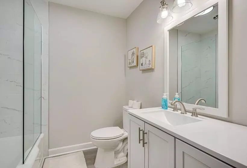 Charming Hanahan Home: 10 Mi To Charleston!