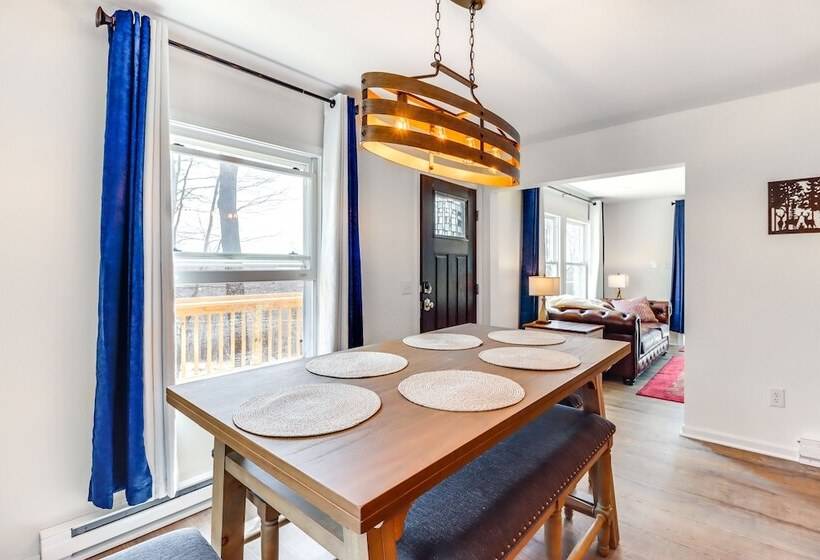 Family Friendly Albrightsville Cabin: Deck & Views