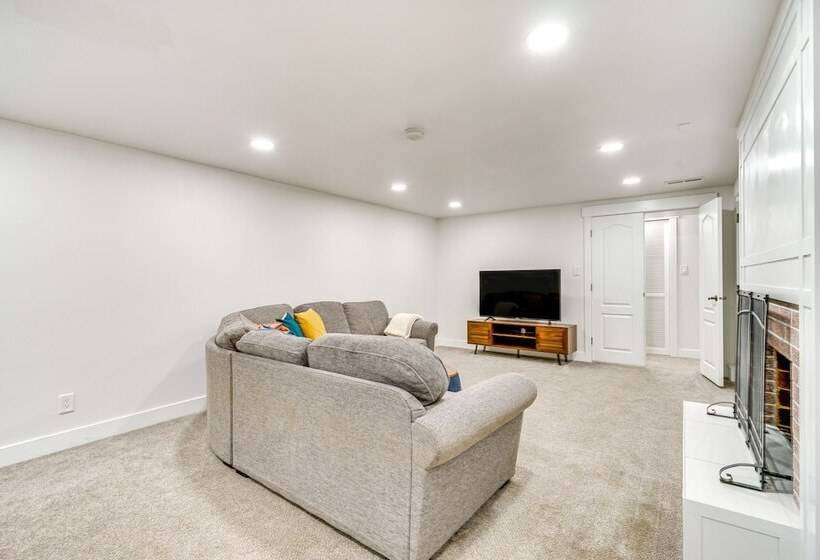 Family Friendly Slc Home Near Skiing & Hiking!