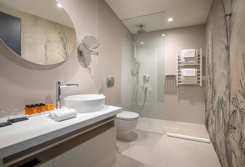 ホテル Aminess Younique Narrivi