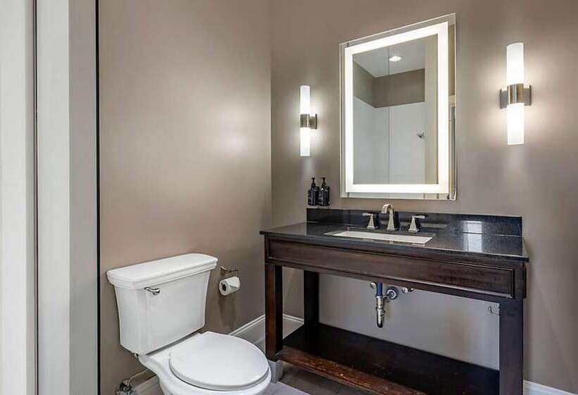 هتل Bluegreen Downtown Nashville