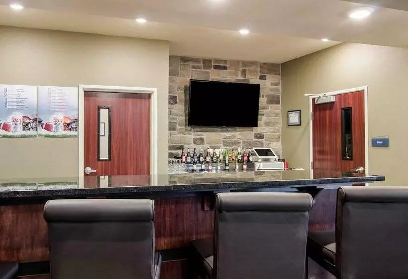 Hotelli Cobblestone Inn & Suites   Julesburg