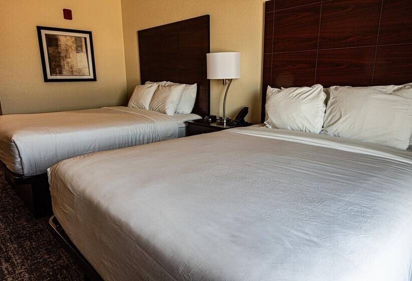 Отель Cobblestone Inn & Suites   Julesburg