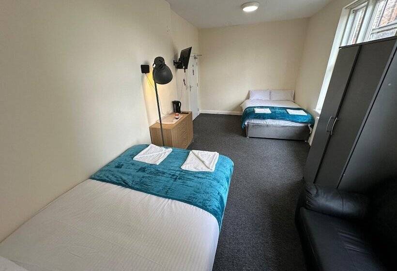 Hotel Macclesfield Lodge