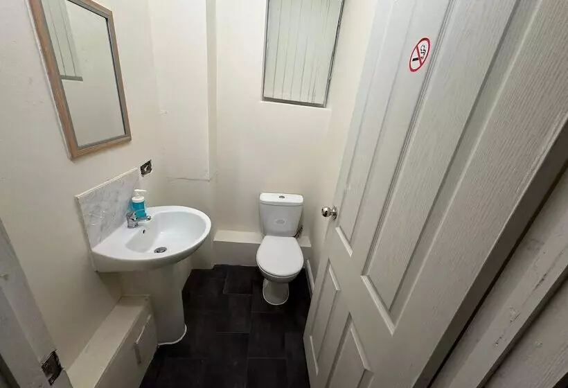 Hotelli Macclesfield Lodge