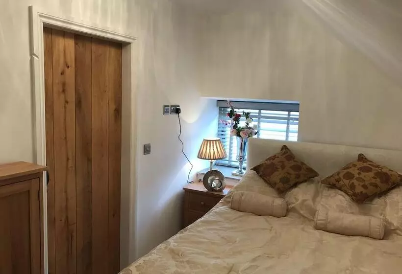 Maaseutuhotelli 2 Bed Barn Alton Towers Chatsworth Polars Peaks