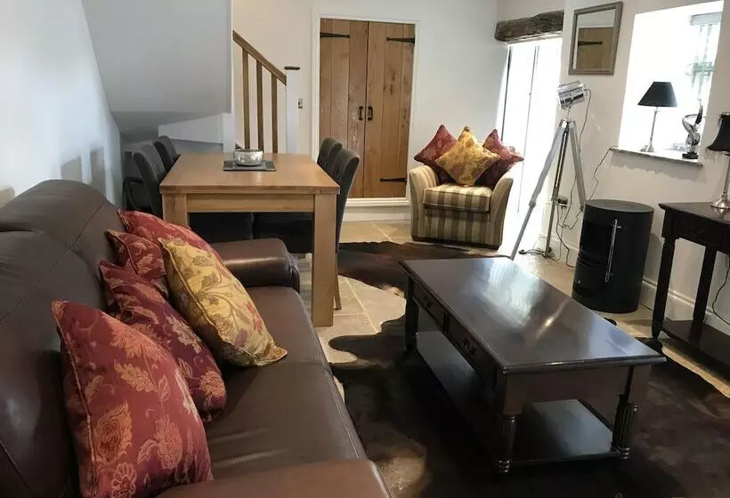 Maaseutuhotelli 2 Bed Barn Alton Towers Chatsworth Polars Peaks