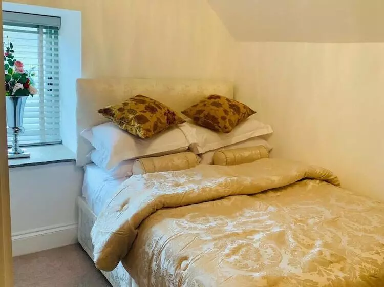 Maaseutuhotelli 2 Bed Barn Alton Towers Chatsworth Polars Peaks