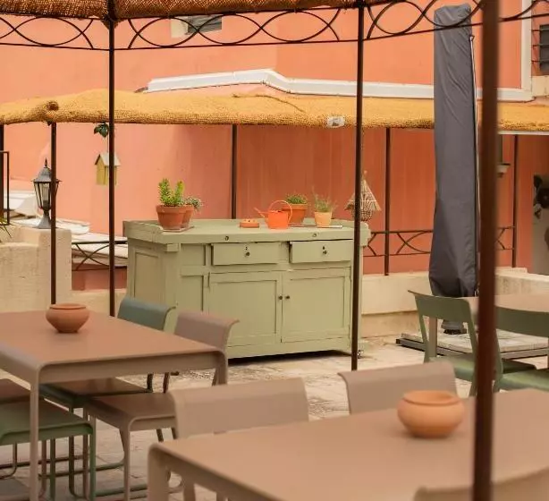 ホテル Le Victoria Boutique Hôtel