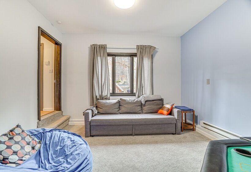 Lakefront East Stroudsburg Home W/ Hot Tub + Deck!