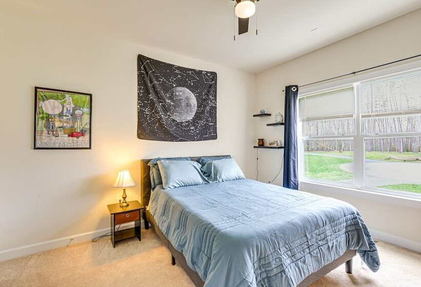 Lakefront Fredericksburg Home W/ Deck + Fire Pits!