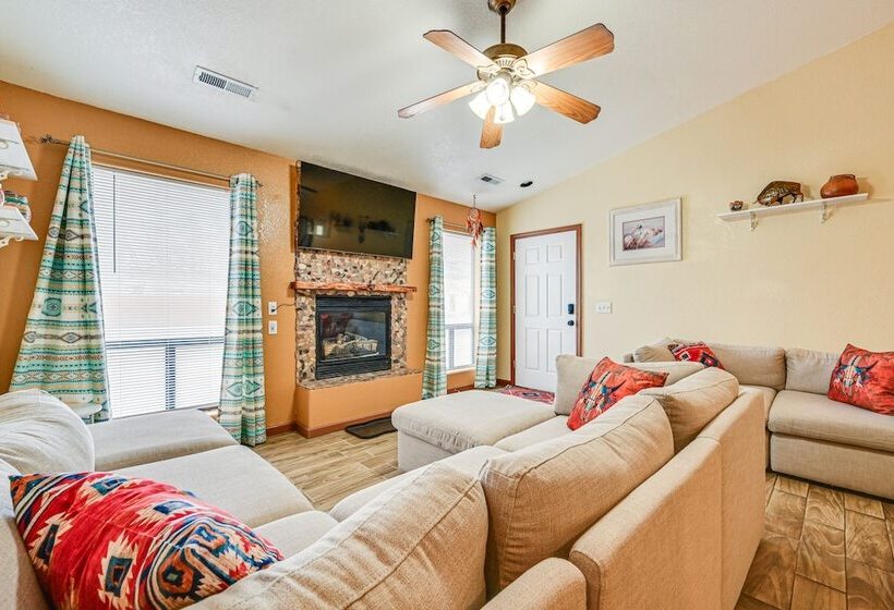 Downtown Williams Home: Walk To Shops & Dining!