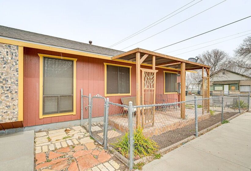 Downtown Williams Home: Walk To Shops & Dining!