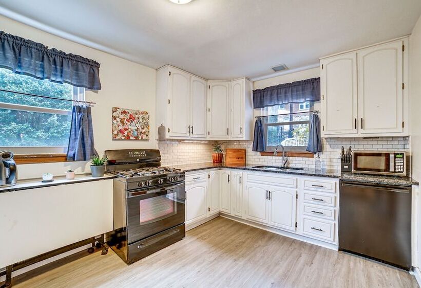 Morgantown Home < 1 Mi To West Virginia University