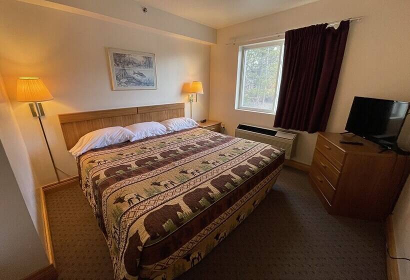 فندق على الطريق Ausable Valley Inn