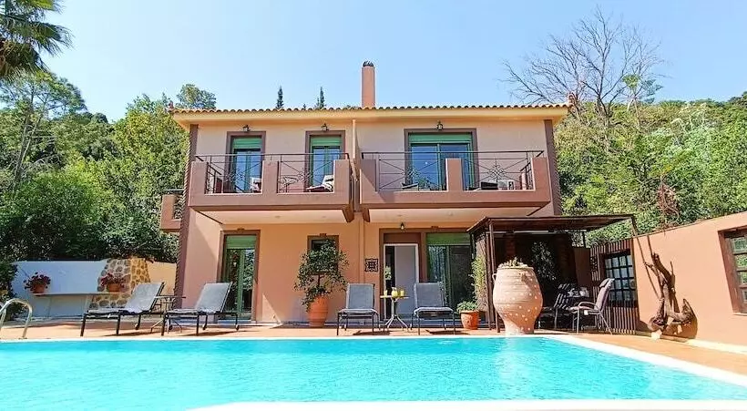 Okeanis Apartments & Suites Adults Only