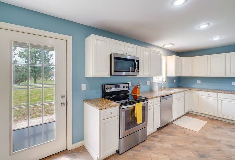 Peaceful Brandenburg Home ~ 6 Mi To Ohio River!