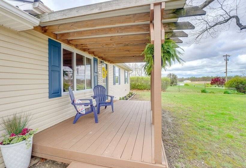 Peaceful Brandenburg Home ~ 6 Mi To Ohio River!