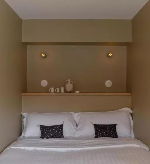 ペンション La Peniche   Bed And Bicycle   Aigues Mortes