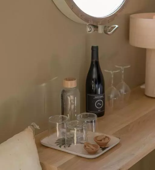 ペンション La Peniche   Bed And Bicycle   Aigues Mortes