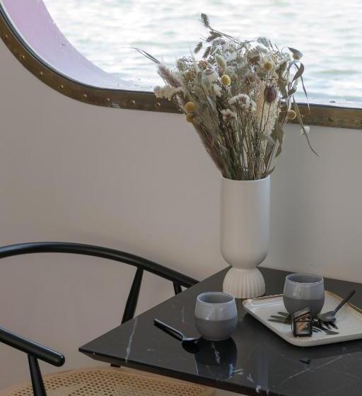 بنسيون La Peniche   Bed And Bicycle   Aigues Mortes