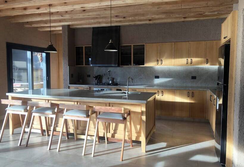 بنسيون Rancho Adobe