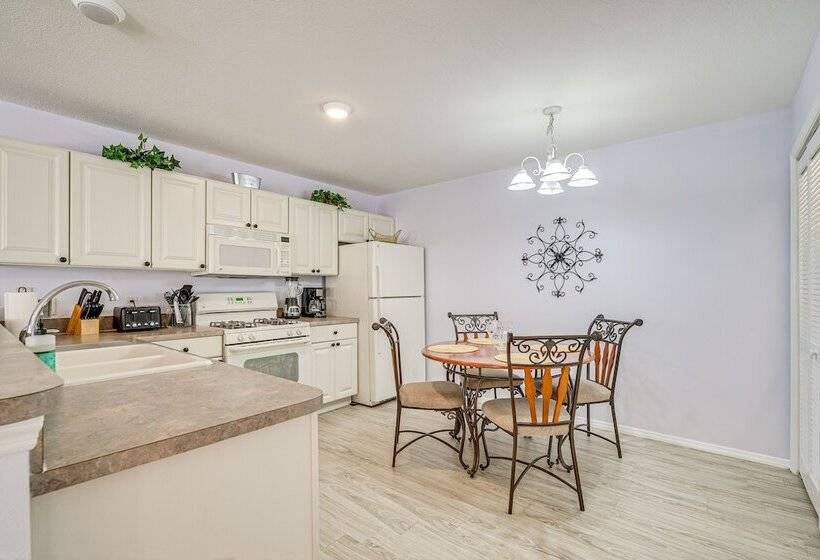 Home W/ Resort Amenities In The Villages