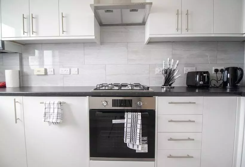 Residenssi 2 Bed Near The O2 Arena & Excel & Free Parking