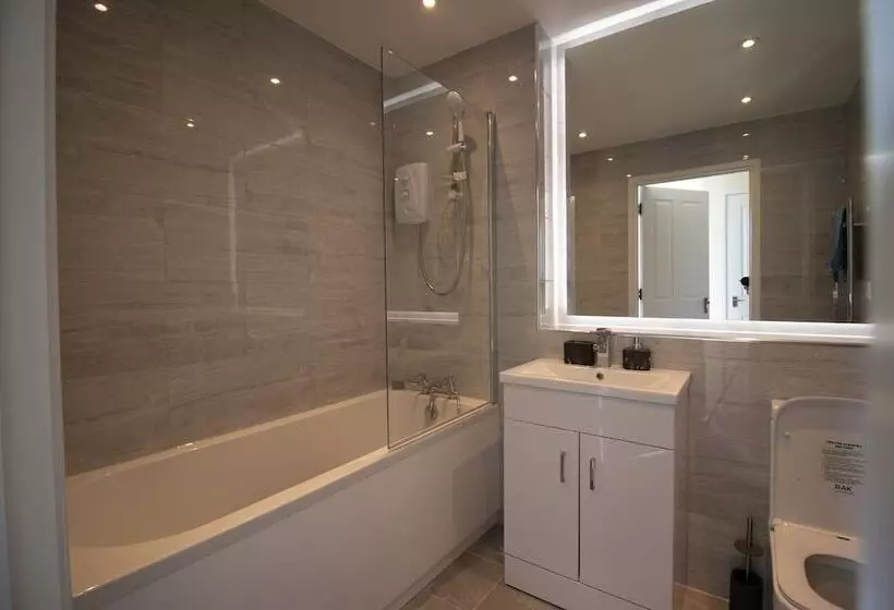 Residenssi 2 Bed Near The O2 Arena & Excel & Free Parking