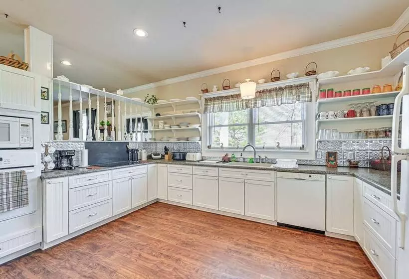 Spacious Ewing Retreat W/ Game Room & Fireplace!