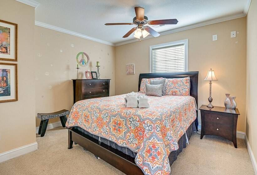 Spacious Murrells Inlet Home   Walk To Beach!