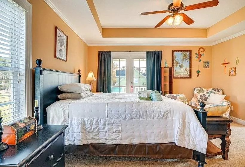 Spacious Murrells Inlet Home   Walk To Beach!