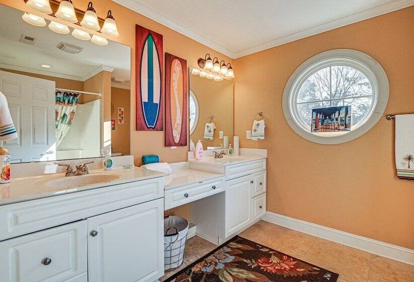 Spacious Murrells Inlet Home   Walk To Beach!