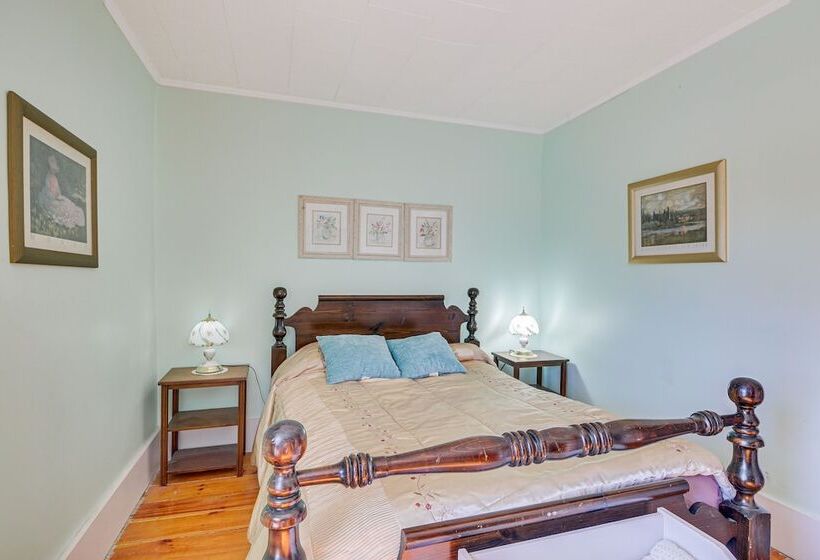 Spacious Round Pond House W/ On Site Trail Access!