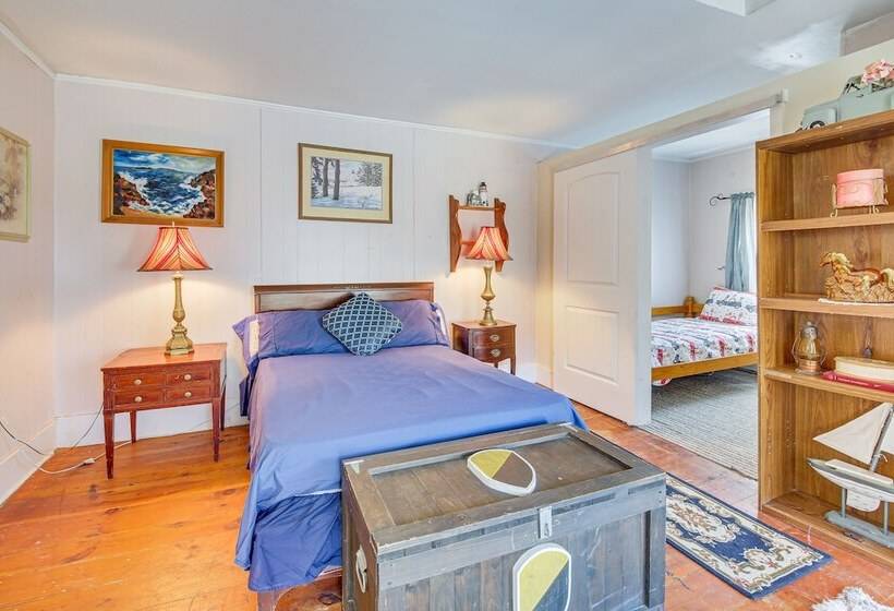 Spacious Round Pond House W/ On Site Trail Access!