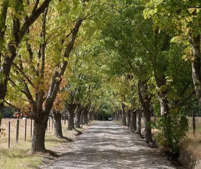 Stayau 1br Rustic Picturesque Cottage