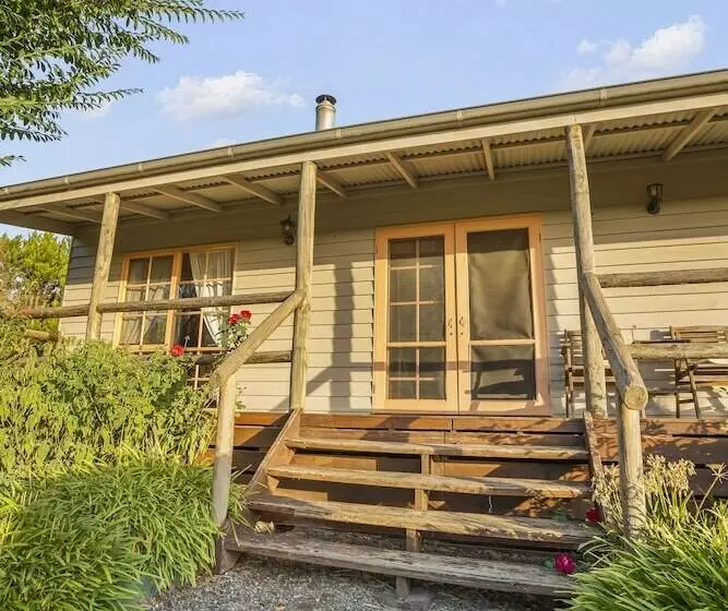 Stayau Sunset Cottage 2br Farm Retreat