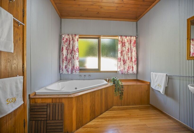 Stayau Sunset Cottage 2br Farm Retreat