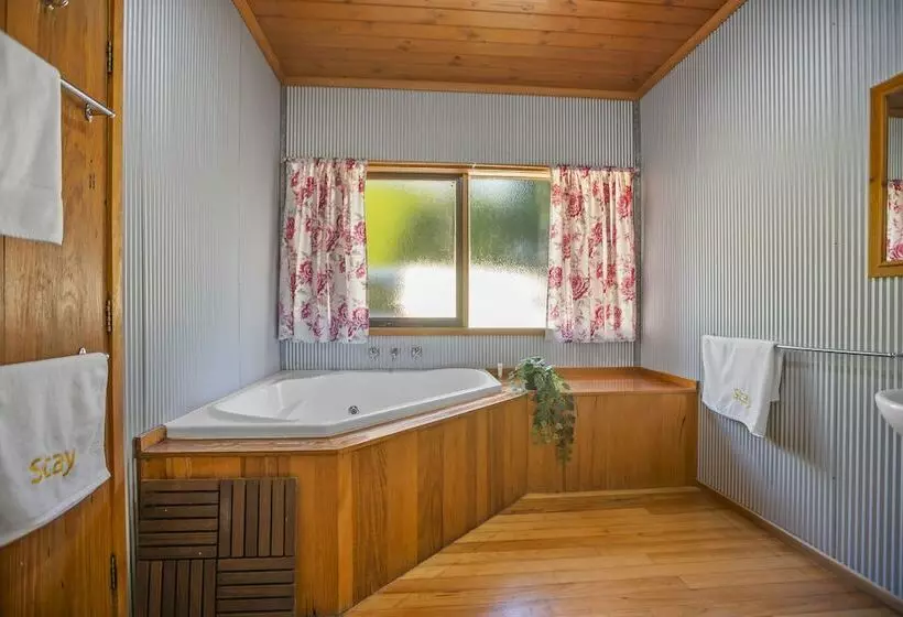 Stayau Sunset Cottage 2br Farm Retreat